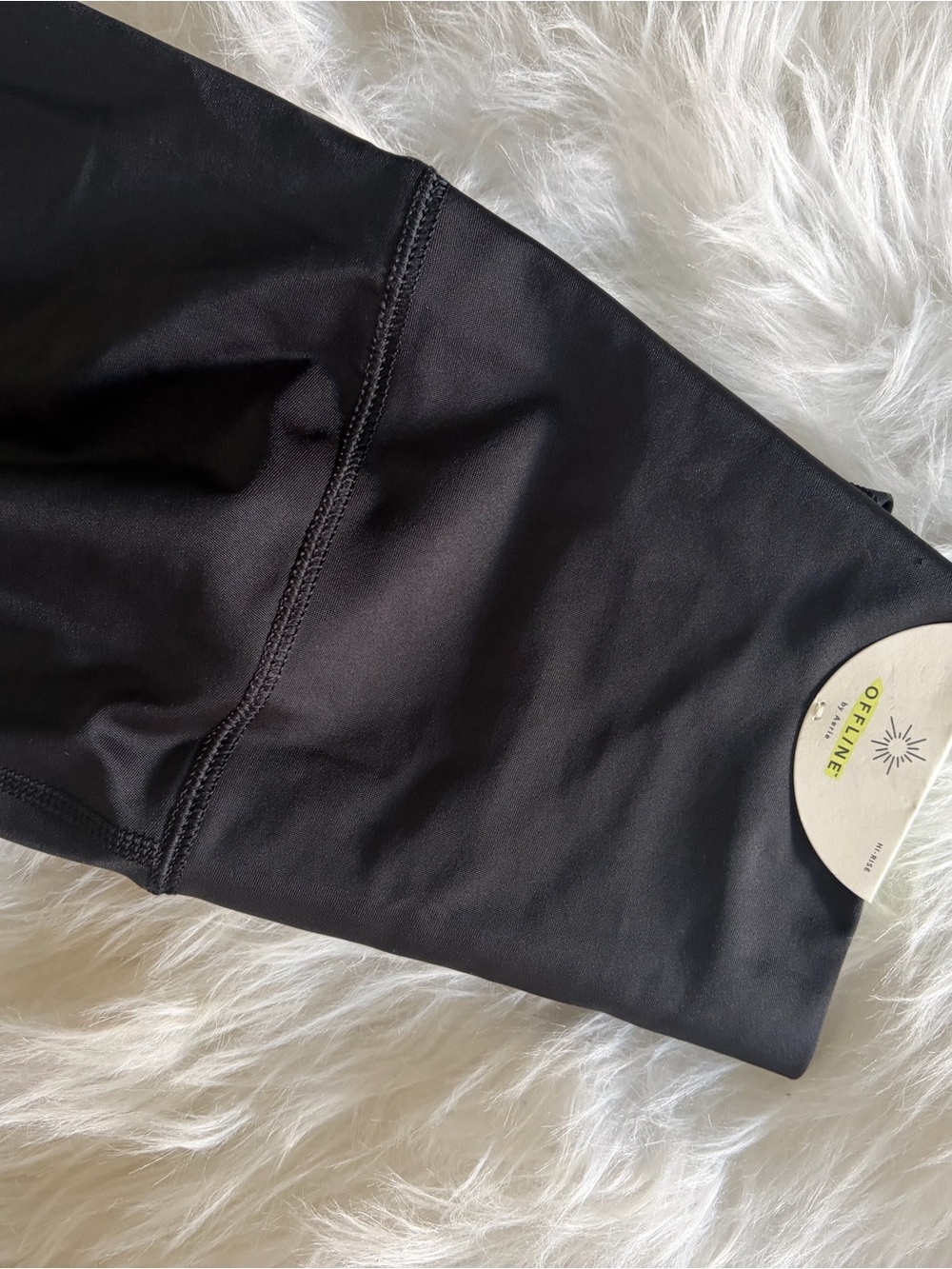 Aerie Black High-Rise Offline 7/8 Leggings - Picture 3 of 4